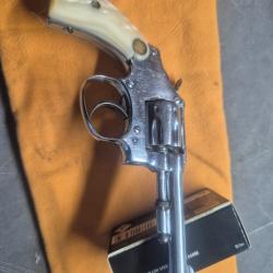 Schmit  & wesson  lady smith  2eme modèle 22lr