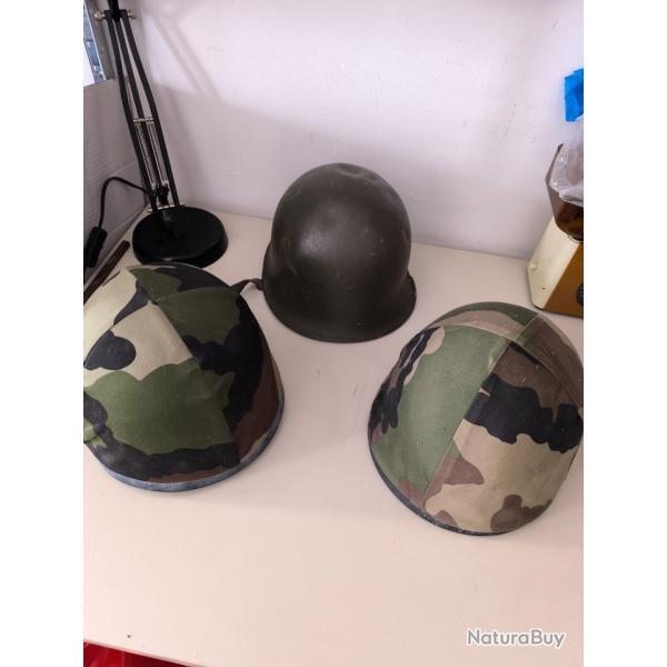 Lot de casques militaire