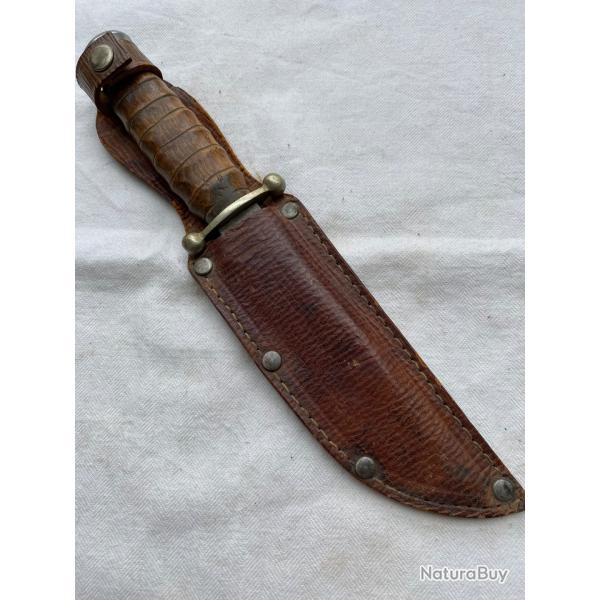 Couteau de chasse Sabatier avec son étui