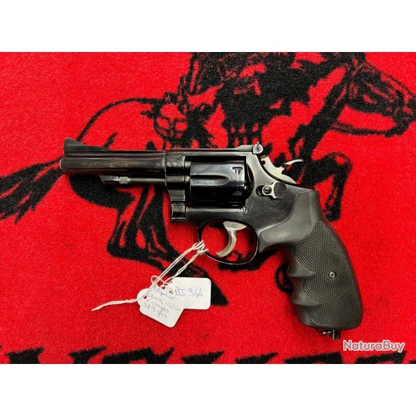 Smith & Wesson 15-3 38 spcial occasion