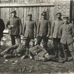 Carte - Photo Groupe de soldats allemands N°1563