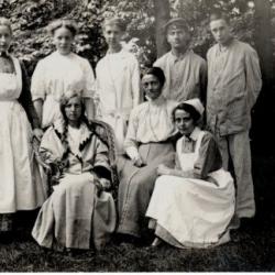 Carte - Photo Groupe de soldats allemands et leurs familles N°1569
