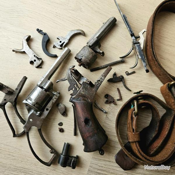 Fond de tiroir - pices d'armes en tout genre