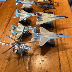 Avions et hélicoptère militaire die cast métal