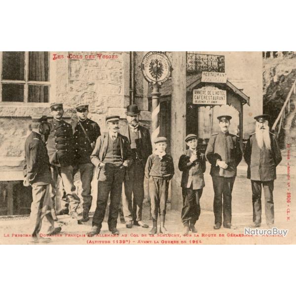 CPA -VOSGES Les cols des Vosges le personnel Douanier Franais et Allemand N1570