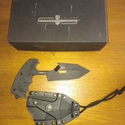 Push dagger SERE 1 de marque Extrema ratio.