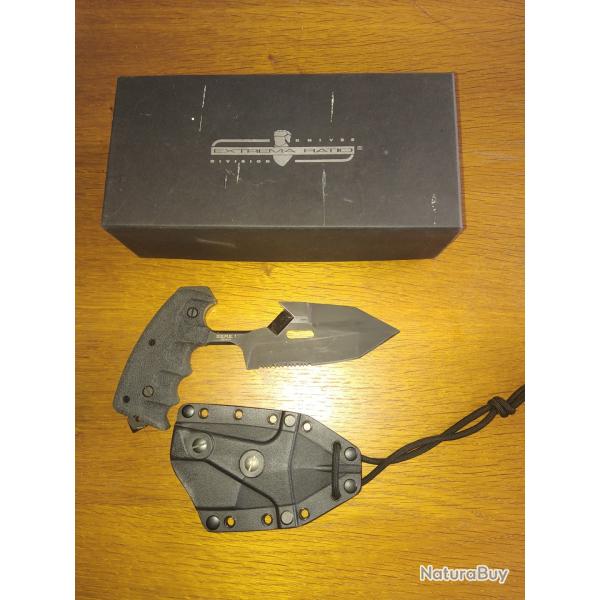 Push dagger SERE 1 de marque Extrema ratio.