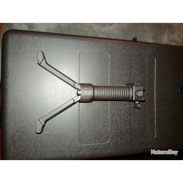 Poigne bipied intgr polymre rail picatinny 21mm