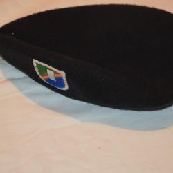 BERET NOIR AMERICAIN DES FORCES SPECIALES -VIETNAM-AMERICAN BLACK BERET-BANCROFT