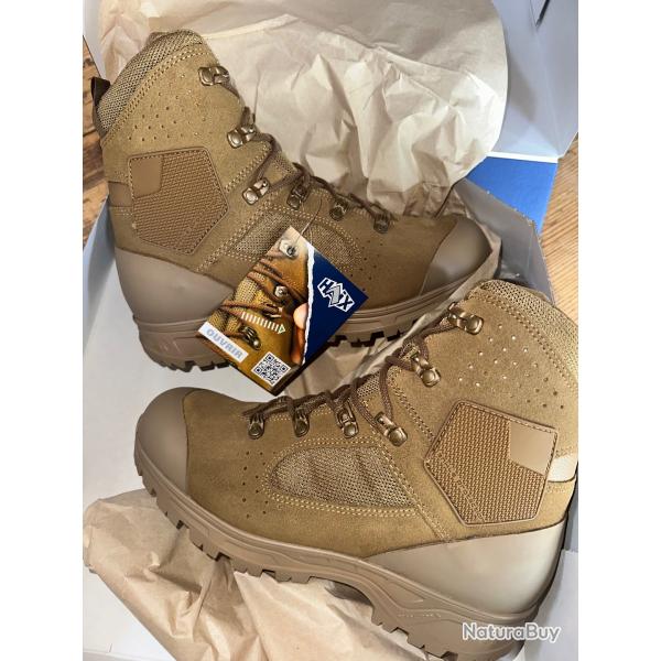Chaussures randonn zone chaude NEUVE taille 41
