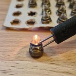 Lot de 2 lampes originales 3V pour lunette PSO-1 russe et soviétique.