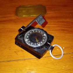 Boussole Allemande Bakelite modèle précoce Wilkie