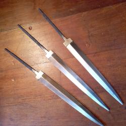 Lot de trois lames de poignards type commando français