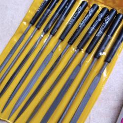 A SAISIR - Jeu de 10 limes aiguille diverses formes NEUVES