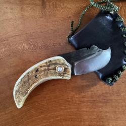 Petit curnicciolu couteau avec etui tour de cou