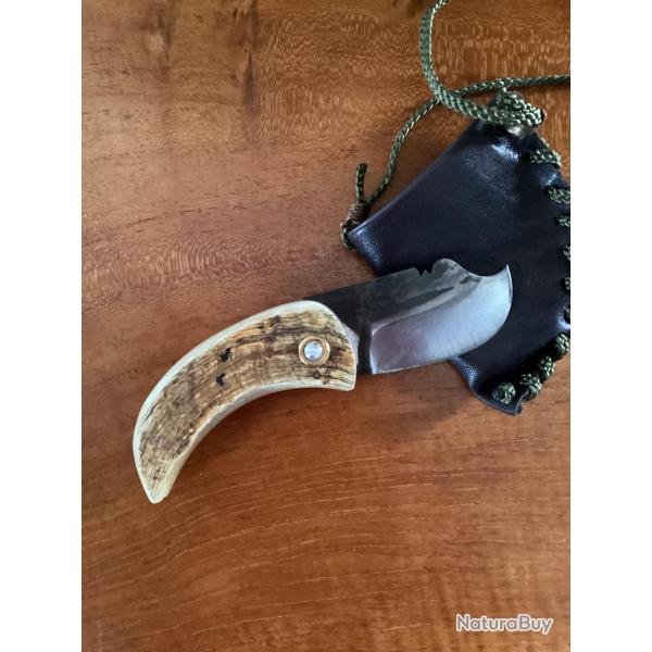 Petit curnicciolu couteau avec etui tour de cou