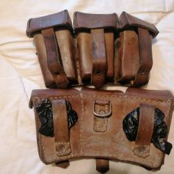 2 CARTOUCHIÉRES TYPE MAUSER ORIGINE INCONNUE