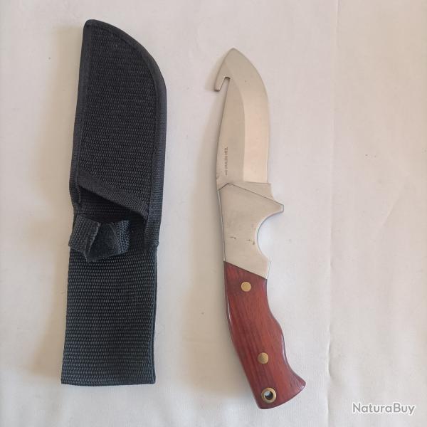 couteau  dpecer gibier et autres