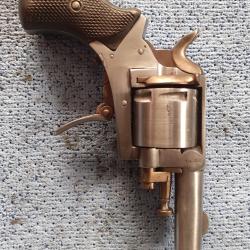 Jolie Bulldog 320