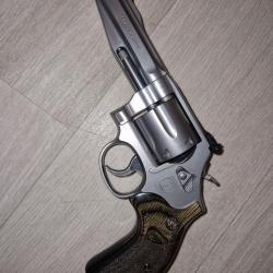 Smith & Wesson 686 SSR PRO SERIES 4" 357 Magnum INOX