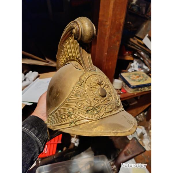 Casque de pompier en laiton