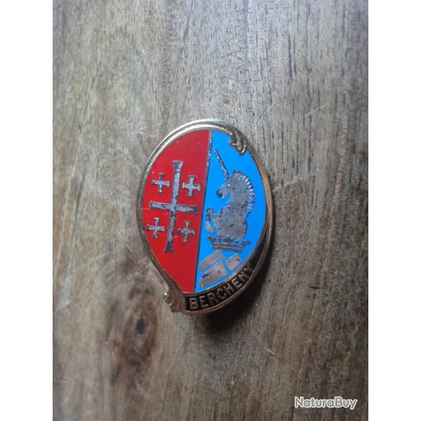 insigne  1 rgiment de hussards parachutiste  / drago paris