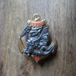 insigne   R.P.I.M.a 8° régiment de parachutiste infanterie marine / delsart