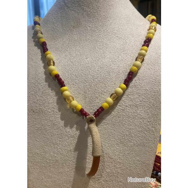magnifique collier indiens de plaines trappeur avec dent de castor