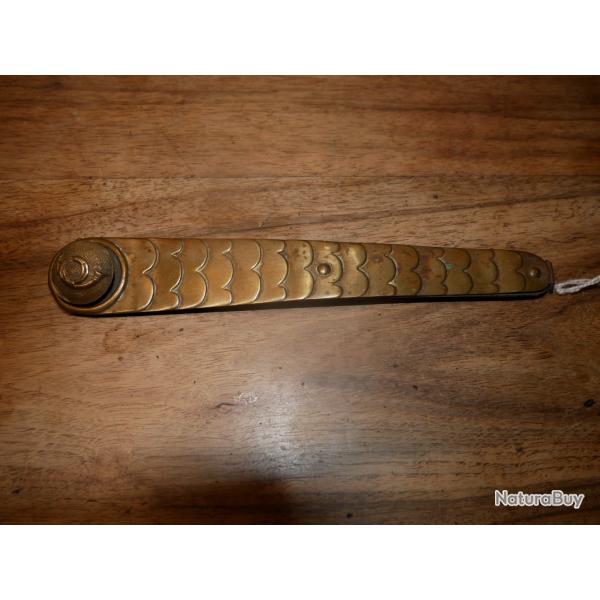 Jugulaire  cailles en laiton de Shako de Chasseur (rondache avec cor de chasse)