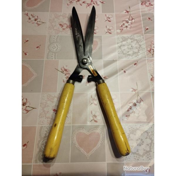 OUTILS JARDINAGE