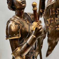 JEANNE D'ARC AU SACRE/ARMURE/MOYEN AGE
