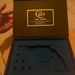 COFFRET COLT POLICE POSITIVE 38