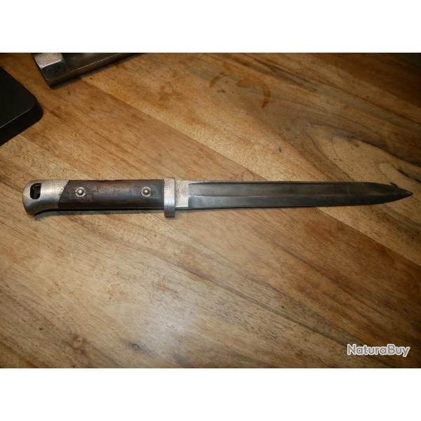 Baonnette Autrichienne STEYR 1888 modifie en poignard srement pour la premire guerre mondiale