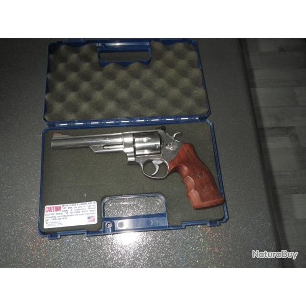 SMITH-&-WESSON  model 629