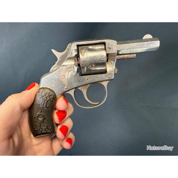 HARRINGTON RICHARDSON YOUNG AMERICA FIRST MODEL cal. 32sw short
