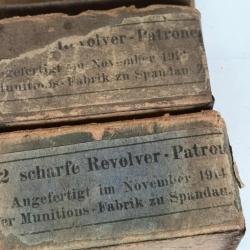 Vend 2  boite de cartouches  cal 10.6  Reichrevolver