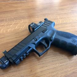 Stoeger STR9S Combat + red dot + compensateur