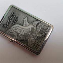 Briquet type Zippo Tristar