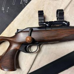 superbe Blaser R8 Success bois en 270 Winchester