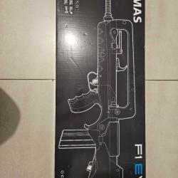 Famas F1 EVO Cybergun airsoft
