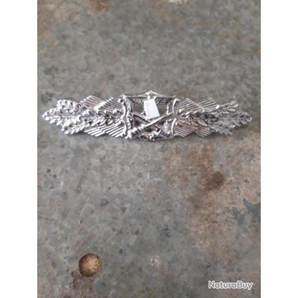 INSIGNE METAL  DES COMBATS RAPPROCHS