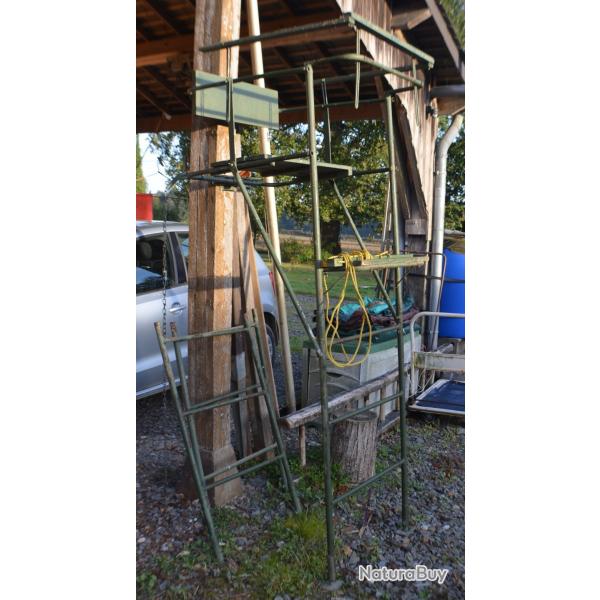 chaise d'afft adossable  un arbre