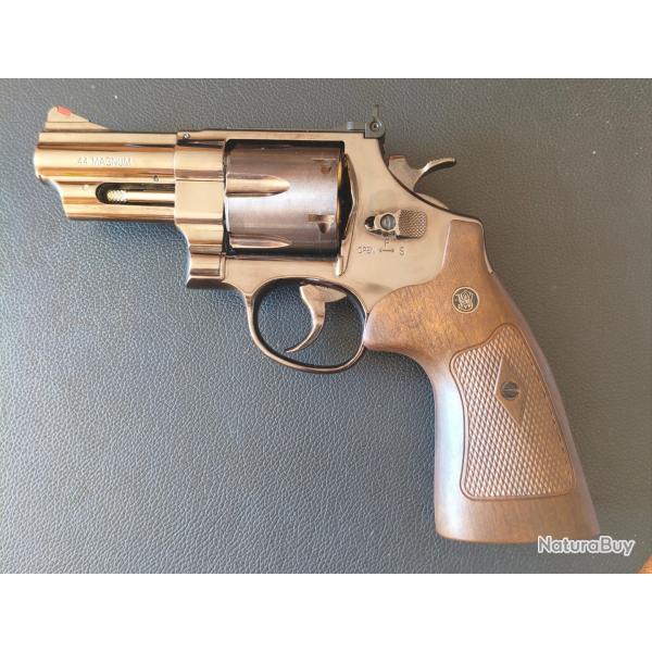 Revolver Smith & Wesson M29 Co2 Cal.4.5 mm  BBs.