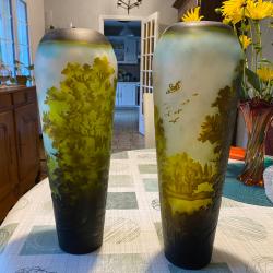 Vase signé  45cm en pâte de verre