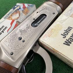 MAGNIFIQUE WINCHESTER 94 COMMEMORATIVE JOHN WAYNE 32-40