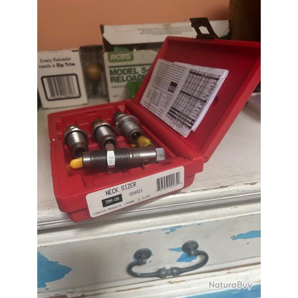 jeu d'outil Forester complet neuf utilis ( 500 balles environ )