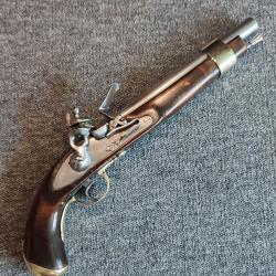 Pistolet à silex en acier bois et laiton en parfait état
