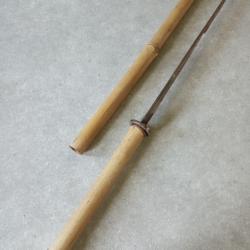 Pseudo Katana fabriqué avec un corps en bambou et une ancienne lame d'épée