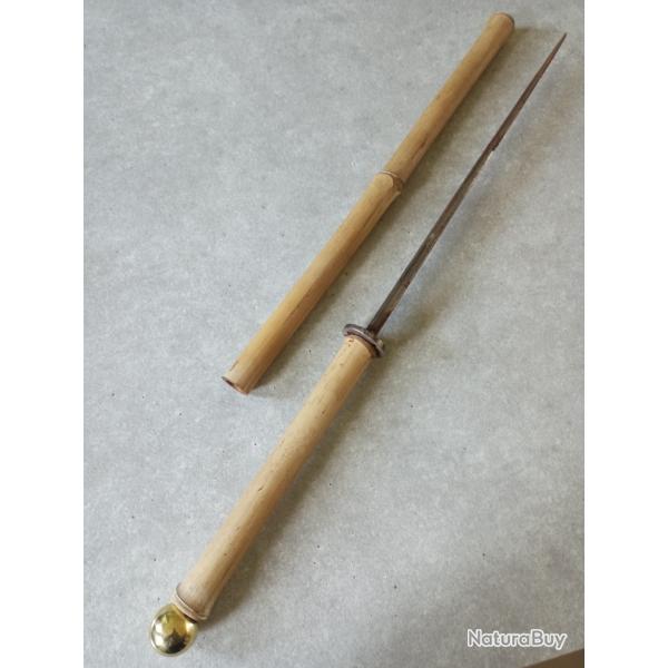Pseudo Katana fabriqu avec un corps en bambou et une ancienne lame d'pe