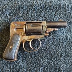 Revolver Bossu fabrication liégeoise - 5 chambres calibre 8mm lebel (8.92) mise en vente à 1